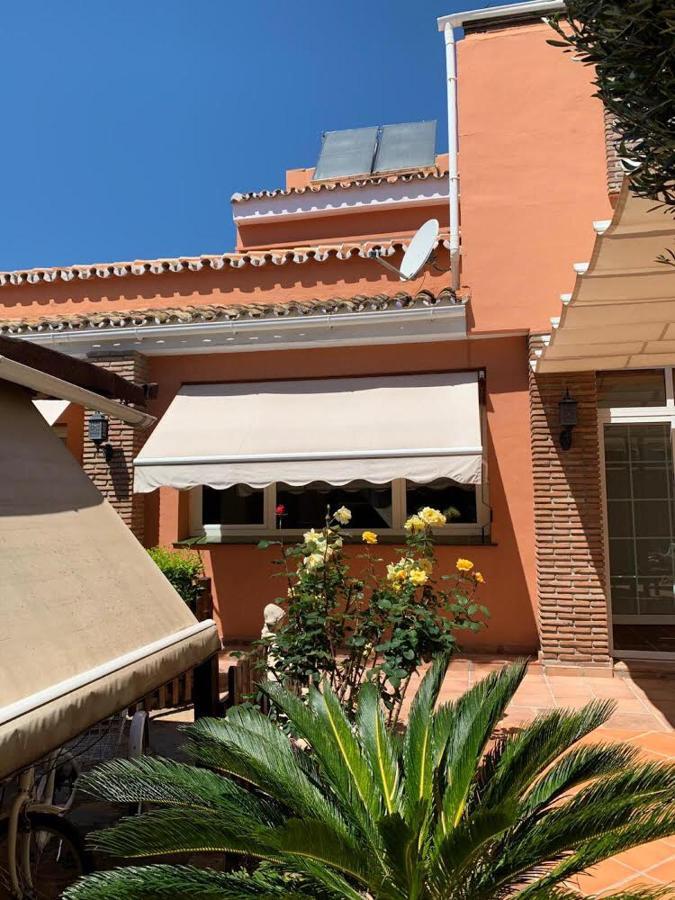 Chalet Con Piscina A 50 M De La Playa . Marbella Eksteriør billede